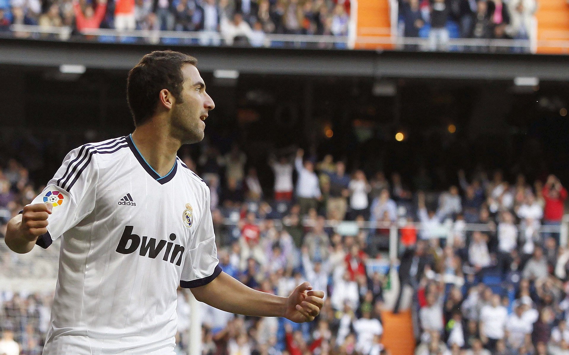 阿森纳在欧冠四分之一决赛中击败皇家马德里，阿森纳欧战冠军